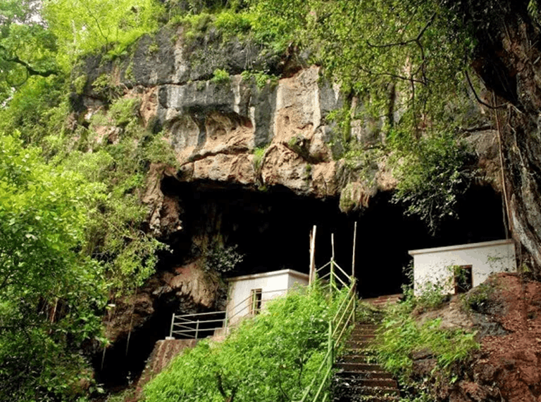 Kavala Caves in Dandeli